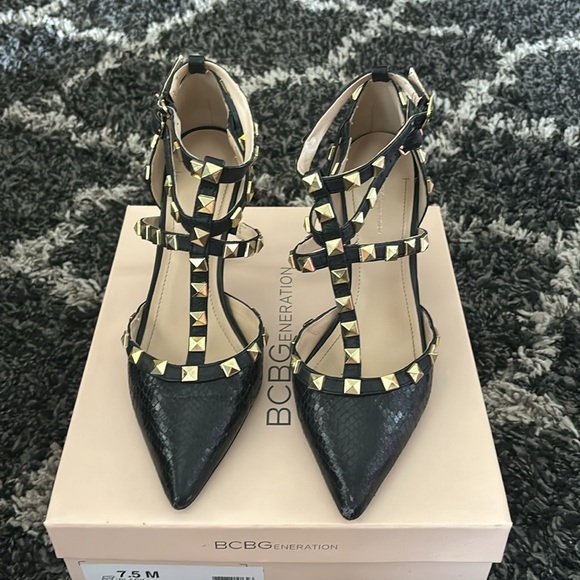 BCBGeneration High Heels - Picture 2 of 6